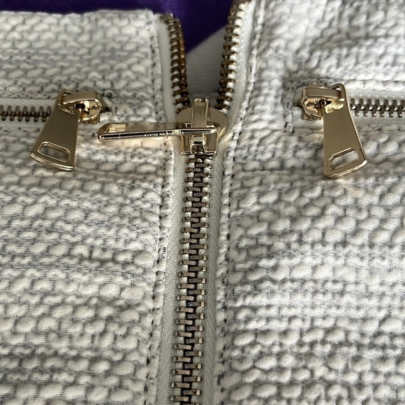 New Bebe Skirt Lined w Gold Zipper Accents - Picture 6 of 8